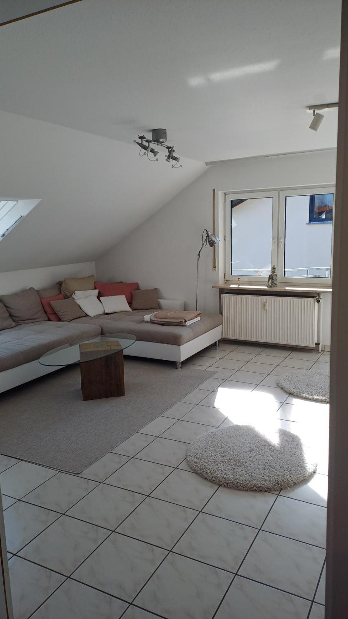 Helle Schoene Dachgeschosswohnung Mit Balkon Stockach Kültér fotó
