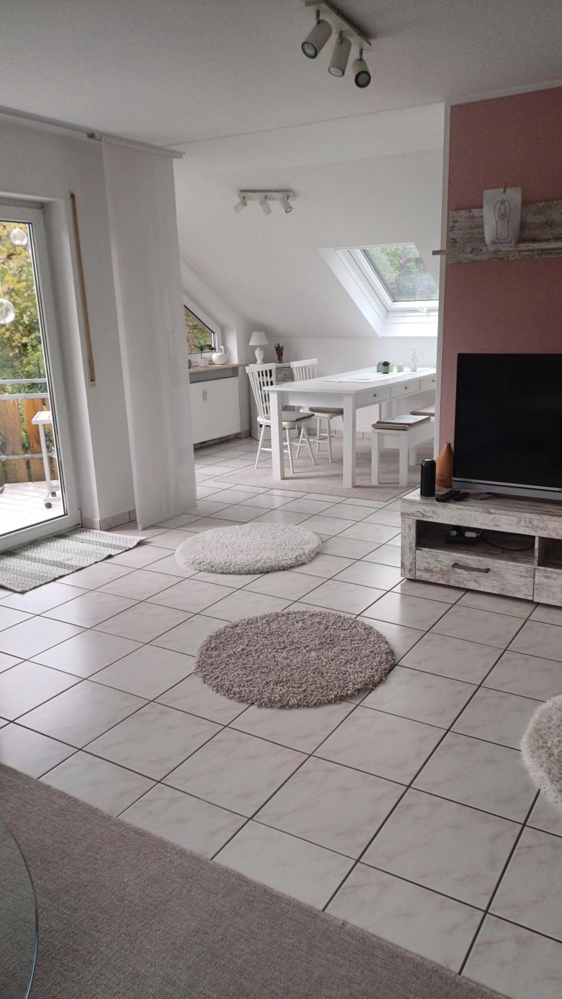 Helle Schoene Dachgeschosswohnung Mit Balkon Stockach Kültér fotó